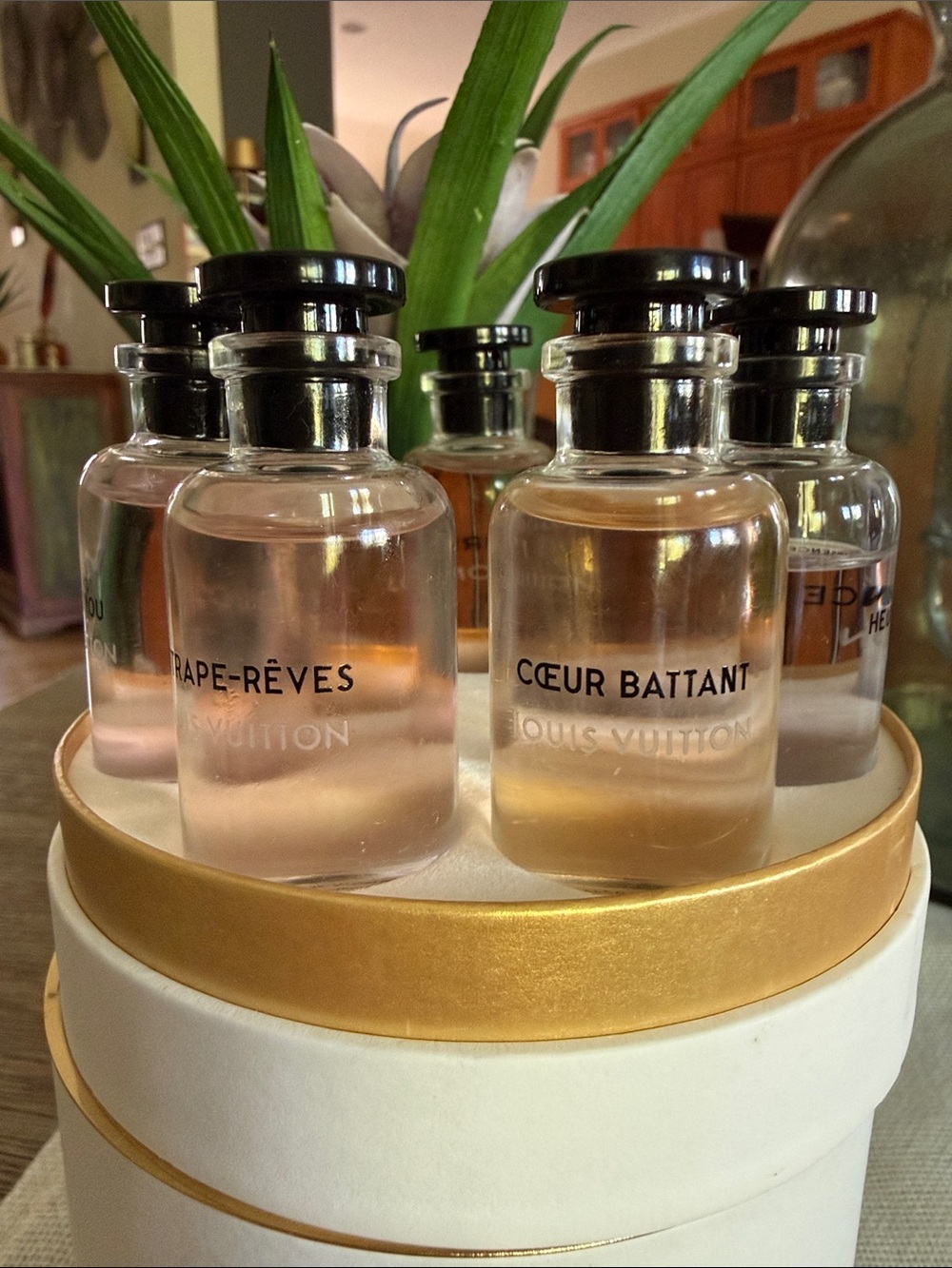 Louis Vuitton Fine Fragrance Samples/travel sized bottles. - Picture 3 of 6